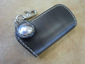 キーケース焦げ茶ー２