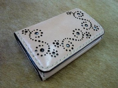パンチング唐草名刺入れ-1