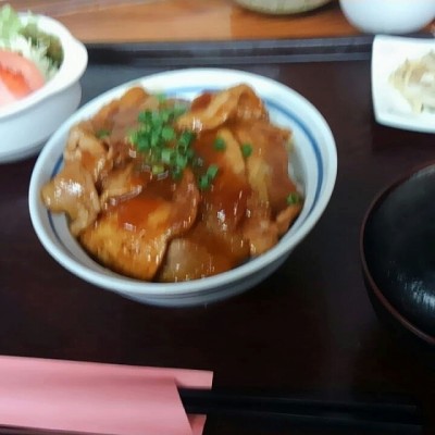 37250882_1662799393837806_8842137489687707648_n