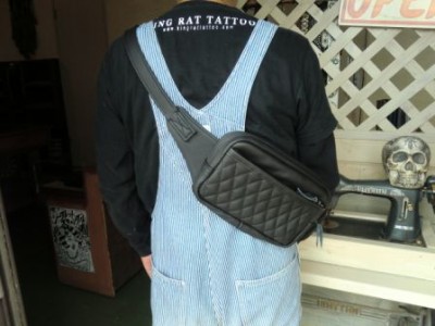 ボディーバック黒-6