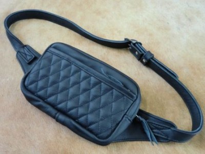 ボディーバック黒-2