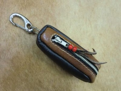 ジップタイプキーケースー2