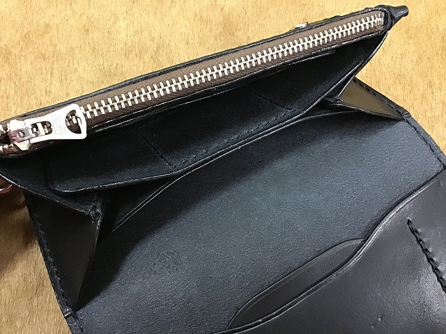 トラッカーウォレットタイプ2B/ワニ革コンビ/黒 | 革工房ホークフェザーズ