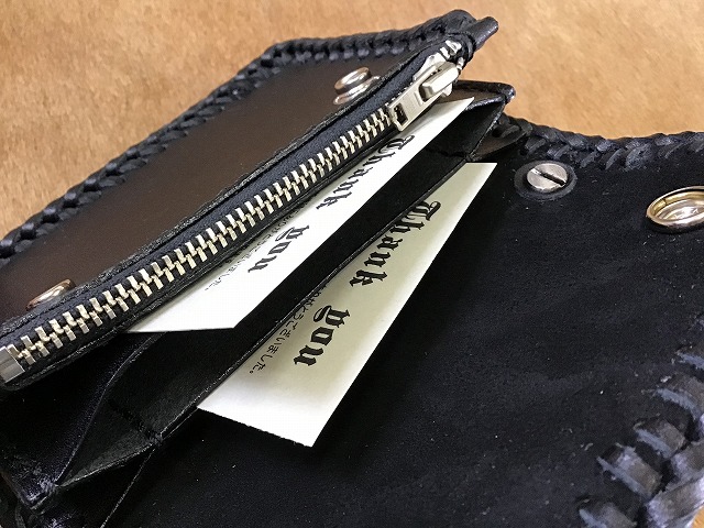 ミドルトラッカーウォレット/レース編み込み仕上げ | 革工房ホーク