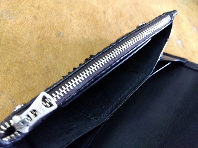 クロコダイルトラッカーウォレット | 革工房ホークフェザーズ