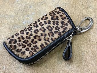 L字ファスナーキーケース/豹柄ヘアカーフ